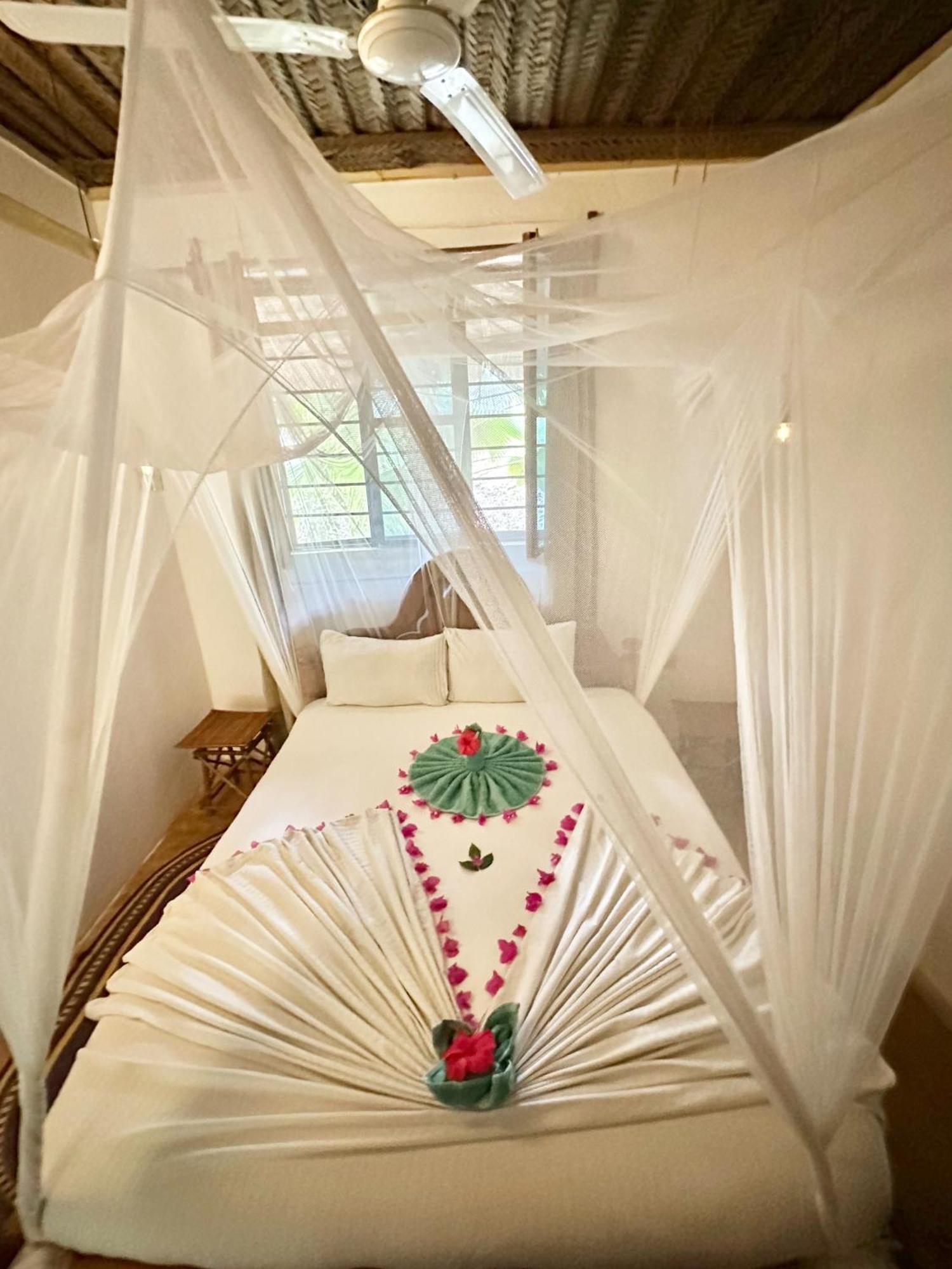 Hebe Bungalows Lodge Матемве Экстерьер фото