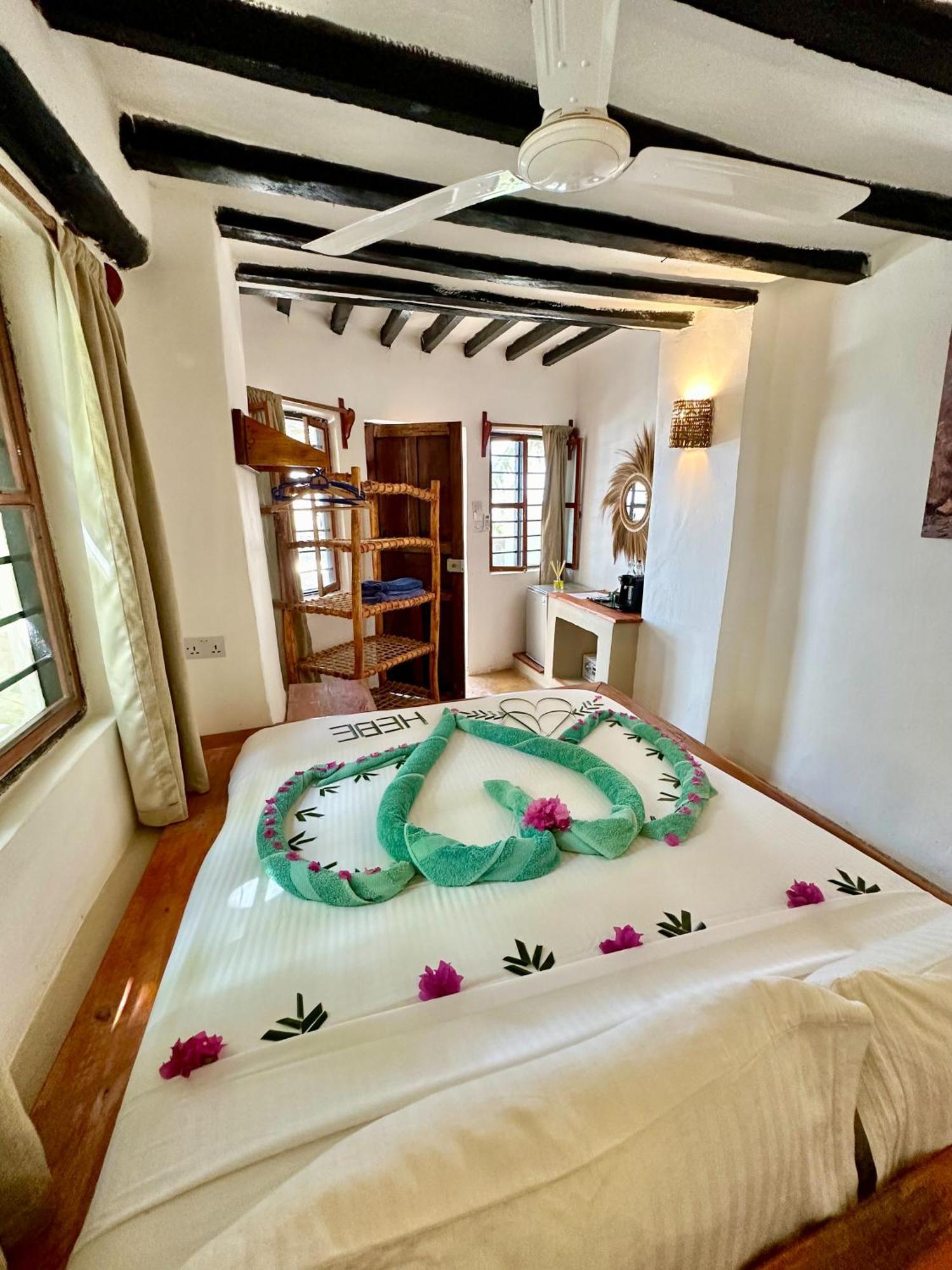 Hebe Bungalows Lodge Матемве Экстерьер фото