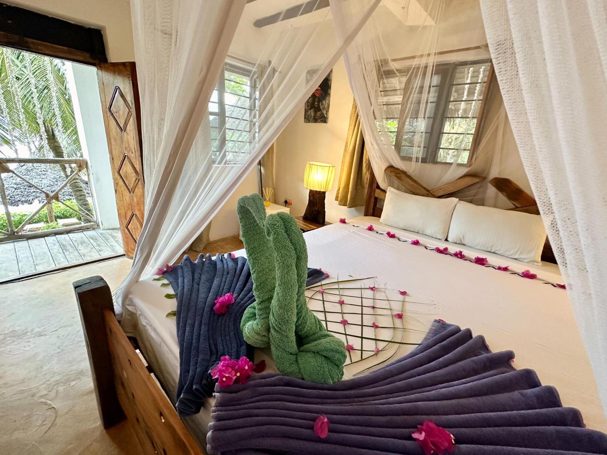 Hebe Bungalows Lodge Матемве Экстерьер фото